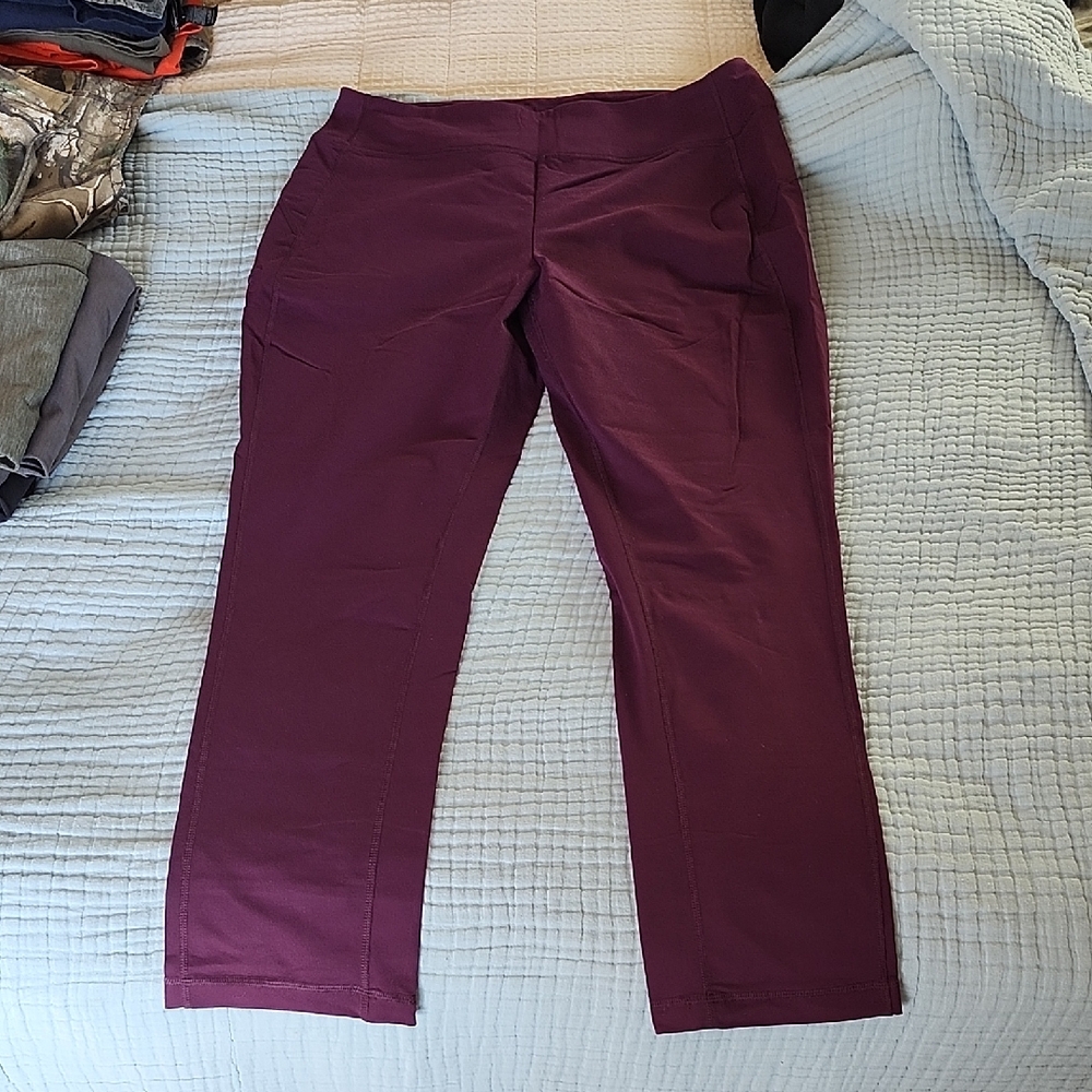 Duluth Trading Co Maroon Pants